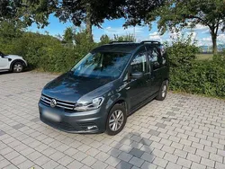 Grau Gebraucht 2018 VW Caddy Comfortline Van / Kleinbus | 9.950 € (Superpreis)