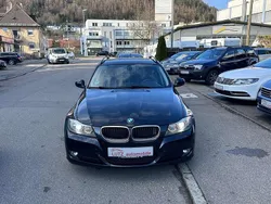 Black sapphire metallic Gebraucht 2010 BMW 320 Kombi | 5.850 € (Fairer Preis)