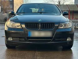 Schwarz Gebraucht 2005 BMW 330 Limousine | 9.700 € (Teuer)