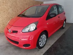 Rot Gebraucht 2009 Toyota Aygo Basis Kleinwagen | 890 € (Guter Preis)