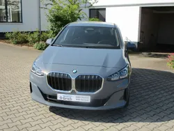 Sparkling kupfergrau metallic Gebraucht 2024 BMW 216 Active Tourer Van / Kleinbus | 29.900 € (Fairer Preis)