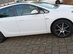 Weiß Gebraucht 2015 Opel Astra Eco Kombi | 4.250 € (Fairer Preis)