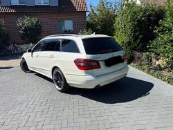 Weiß Gebraucht 2011 Mercedes E350 Kombi | 12.900 € (Guter Preis)