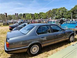 Grau Gebraucht 1990 BMW 730 Limousine | 4.500 €