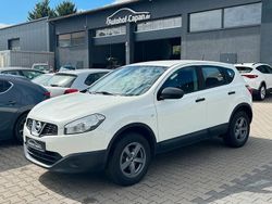 Weiß Gebraucht 2013 Nissan Qashqai Visia SUV | 7.900 € (Fairer Preis)
