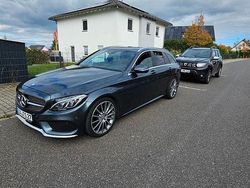 Grau Gebraucht 2015 Mercedes C250 AMG line Limousine | 20.499 € (Etwas zu teuer)