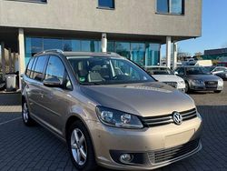 Beige Gebraucht 2013 VW Touran Life Van / Kleinbus | 10.300 € (Fairer Preis)