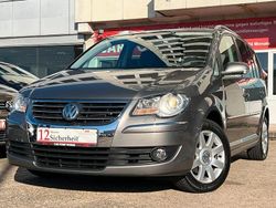 Grau Gebraucht 2007 VW Touran Highline Van / Kleinbus | 8.990 €