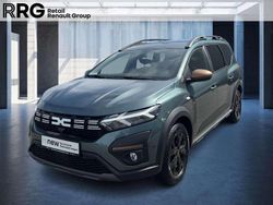 Grün Gebraucht 2023 Dacia Jogger Extreme Van / Kleinbus | 20.411 € (Etwas zu teuer)
