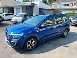 Stahlblau Gebraucht 2022 Dacia Jogger Essentiel Kombi | 13.950 €