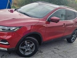 Rot Gebraucht 2018 Nissan Qashqai N-Connecta SUV | 13.700 € (Guter Preis)