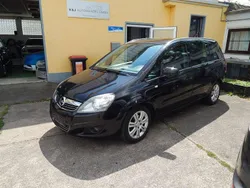Saphirschwarz/black sapphire Gebraucht 2009 Opel Zafira Innovation Van / Kleinbus | 1.990 € (Guter Preis)