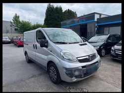 Grau Gebraucht 2011 Opel Vivaro Van / Kleinbus | 8.999 € (Fairer Preis)