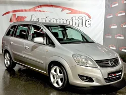 Silber Gebraucht 2014 Opel Zafira Family Van / Kleinbus | 4.000 € (Fairer Preis)