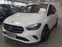 Weiß Gebraucht 2021 Mercedes B200 Night Van / Kleinbus | 24.300 € (Fairer Preis)