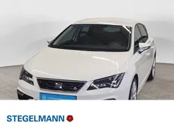 Weiß Gebraucht 2017 Seat Leon FR-Line Limousine | 14.590 € (Etwas zu teuer)