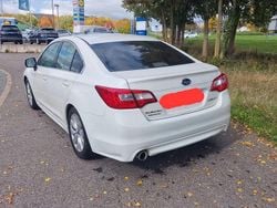 Weiß Gebraucht 2016 Subaru Legacy Limousine | 5.000 €