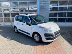 Weiß Gebraucht 2010 Citroën C3 Picasso Van / Kleinbus | 6.490 € (Teuer)