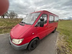 Rot Gebraucht 2005 Mercedes Sprinter Van | 8.400 €