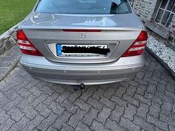 Gebraucht 2006 Mercedes C200 Classic Limousine | 7.000 € (Teuer)