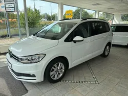 Weiß Gebraucht 2021 VW Touran Comfortline Van / Kleinbus | 14.399 € (Guter Preis)