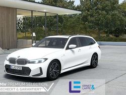 Alpinweiss Gebraucht 2024 BMW 330e M Sport Kombi | 49.770 € (Teuer)