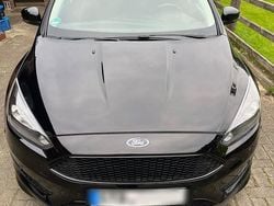 Schwarz Gebraucht 2016 Ford Focus Titanium Kombi | 8.200 € (Guter Preis)