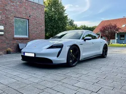 Grau Gebraucht 2020 Porsche Taycan 4S Limousine | 68.400 € (Fairer Preis)