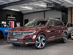 Rot Gebraucht 2018 VW Touareg Atmosphere SUV | 41.990 € (Etwas zu teuer)