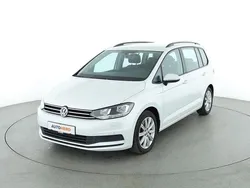 Weiß Gebraucht 2016 VW Touran Comfortline Van / Kleinbus | 16.410 € (Etwas zu teuer)