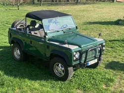 Grün Gebraucht 1999 Land Rover Defender SUV | 38.500 €