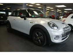 White silver metallic (metallic) Gebraucht 2020 Mini Cooper S Kleinwagen | 15.980 € (Fairer Preis)