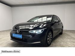 Deep black perleffekt (metallic) Gebraucht 2022 VW Golf VIII Active Limousine | 27.950 € (Etwas zu teuer)