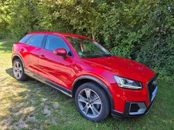 Rot Gebraucht 2018 Audi Q2 Design SUV | 19.950 €