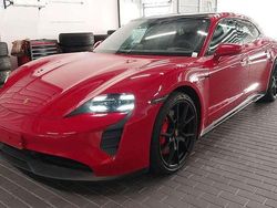 Karminrot Gebraucht 2022 Porsche Taycan Sport Turismo Kombi | 72.988 €