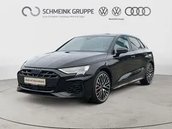 Mythosschwarz metallic Neu 2024 Audi S3 Sport Limousine | 64.480 €