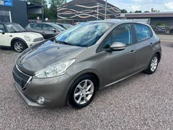 Lackierung spirit grey/metalli Gebraucht 2012 Peugeot 208 Active Kleinwagen | 4.990 € (Fairer Preis)