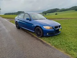 Blau Gebraucht 2009 BMW 320 Limousine | 8.900 € (Etwas zu teuer)