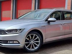 Grau Gebraucht 2018 VW Passat Highline Kombi | 24.999 €