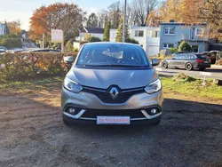 Beige dune Gebraucht 2017 Renault Scénic IV Intens Van / Kleinbus | 10.700 € (Fairer Preis)