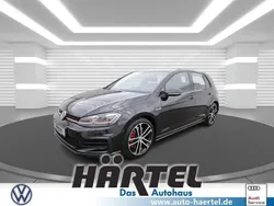 Deep black perleffekt, pearl effect Gebraucht 2019 VW Golf VII GTI Limousine | 20.900 € (Fairer Preis)