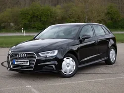 Schwarz Gebraucht 2017 Audi A3 Sportback e-tron Sport Limousine | 19.100 € (Fairer Preis)
