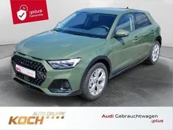 Distriktgrün metallic Gebraucht 2024 Audi A1 S-Line Kleinwagen | 26.890 € (Superpreis)
