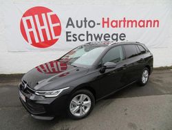 Grenadillschwarz (metallic) Gebraucht 2025 VW Golf VIII Life Kombi | 29.779 € (Fairer Preis)