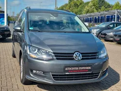 Grau Gebraucht 2019 VW Sharan Comfortline Van / Kleinbus | 25.990 € (Fairer Preis)