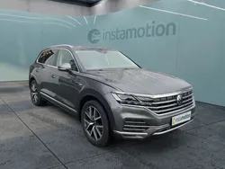 Grau Gebraucht 2021 VW Touareg Elegance SUV | 55.504 € (Teuer)