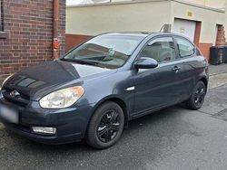 Grau Gebraucht 2007 Hyundai Accent Kleinwagen | 2.700 €