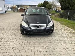 Schwarz Gebraucht 2005 Mercedes A180 Limousine | 1.400 € (Teuer)