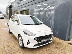 Polar white Gebraucht 2021 Hyundai i10 Edition 30 Kleinwagen | 10.499 € (Etwas zu teuer)