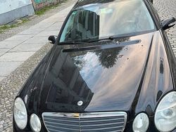 Schwarz Gebraucht 2006 Mercedes E220 Kombi | 3.600 € (Guter Preis)